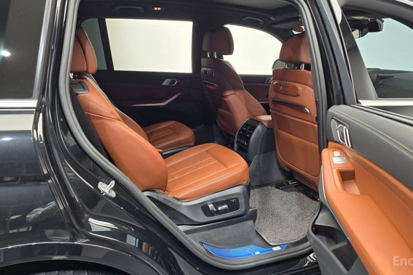 2025 BMW X7 с пробегом 31 954 км