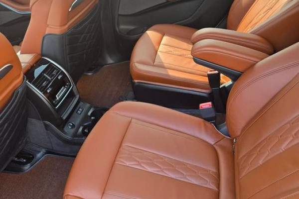 2025 BMW X7 с пробегом 6 000 км