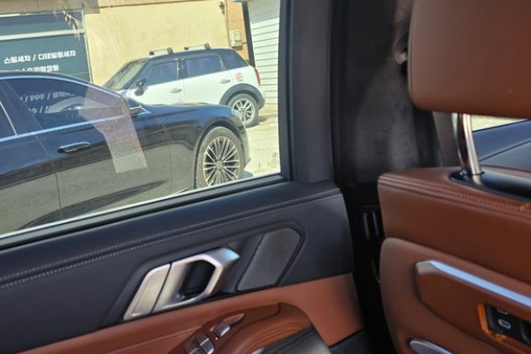 2025 BMW X7 с пробегом 9 222 км