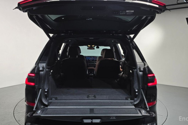 2025 BMW X7 с пробегом 31 954 км