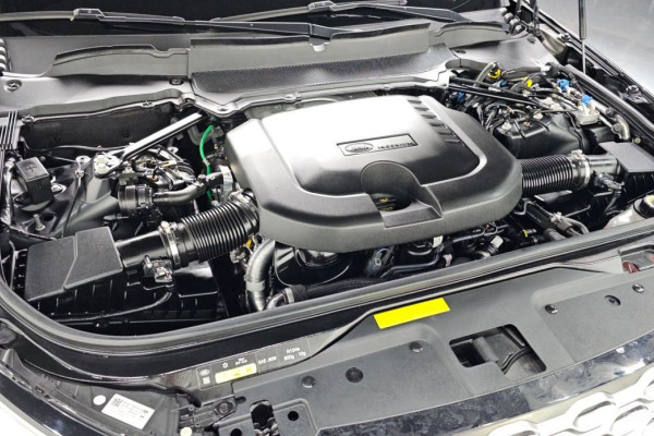 2023 Land Rover Discovery с пробегом 15 592 км