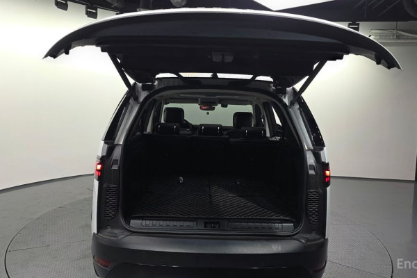 2023 Land Rover Discovery с пробегом 76 883 км