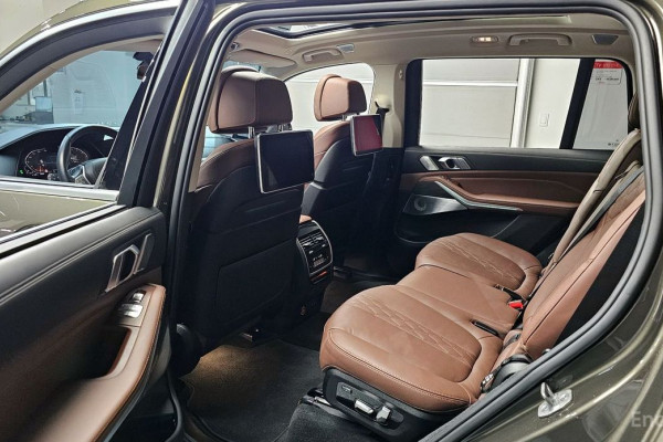 2022 BMW X7 с пробегом 67 377 км