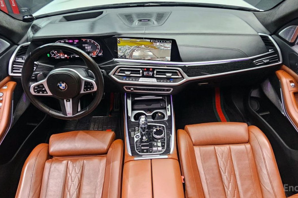 2022 BMW X7 с пробегом 106 094 км