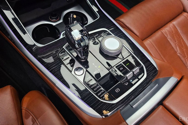 2022 BMW X7 с пробегом 106 094 км