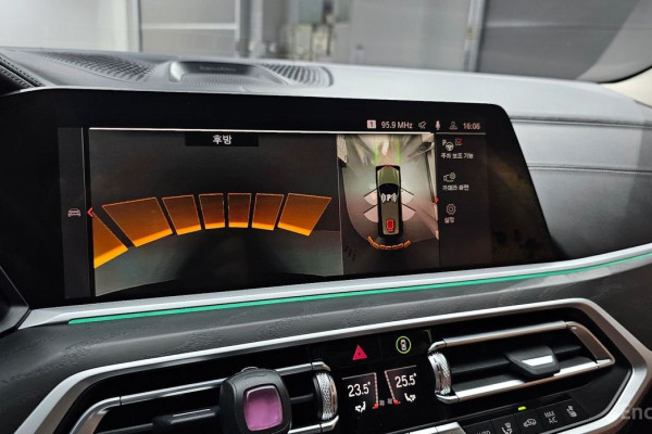 2022 BMW X7 с пробегом 67 377 км