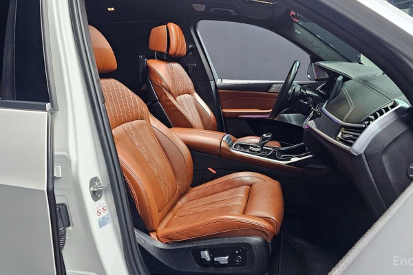 2022 BMW X7 с пробегом 106 094 км