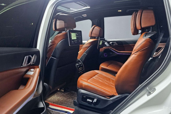 2022 BMW X7 с пробегом 106 094 км