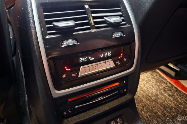 2022 BMW X7 с пробегом 106 094 км