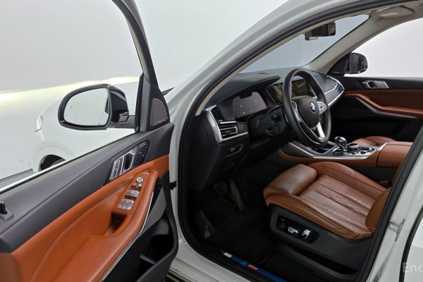 2022 BMW X7 с пробегом 55 166 км