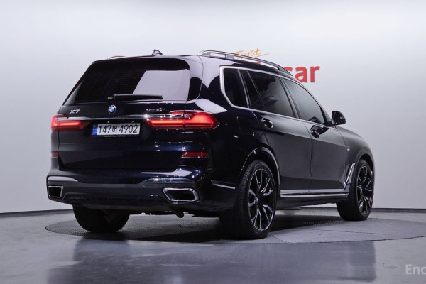 2022 BMW X7 с пробегом 70 218 км