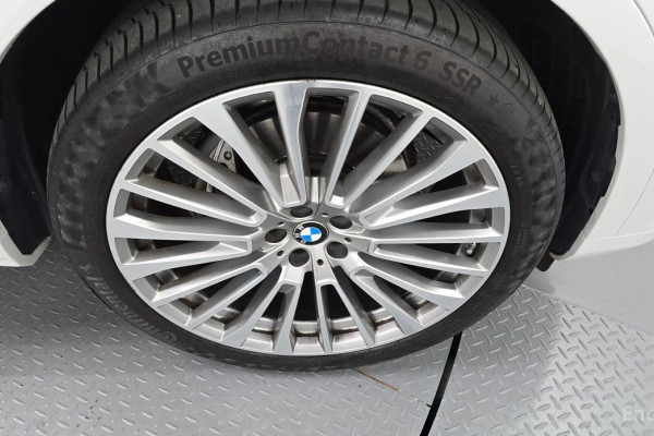 2022 BMW X7 с пробегом 28 932 км