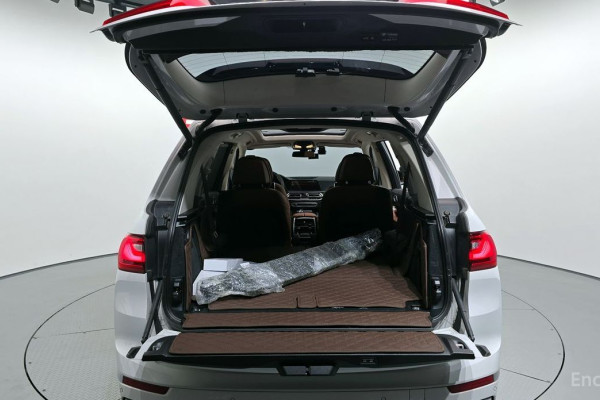 2022 BMW X7 с пробегом 55 166 км