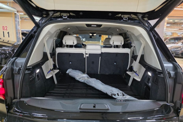 2022 BMW X7 с пробегом 77 000 км