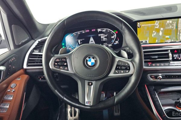 2022 BMW X7 с пробегом 70 218 км