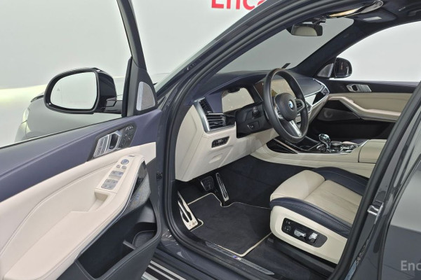 2022 BMW X7 с пробегом 55 519 км