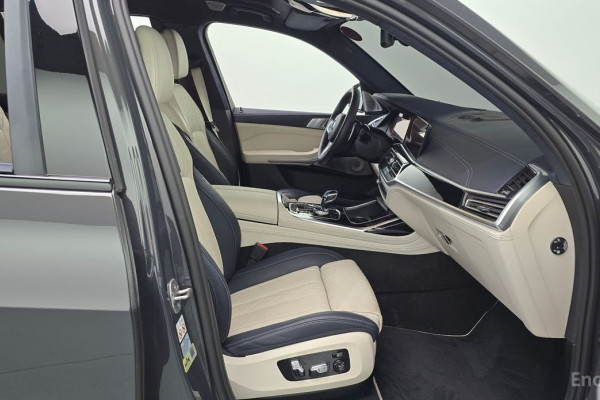 2022 BMW X7 с пробегом 55 519 км