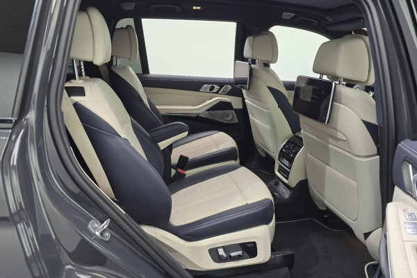 2022 BMW X7 с пробегом 55 519 км