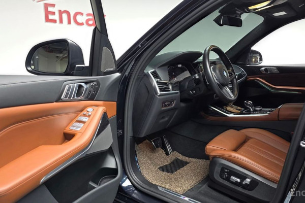 2022 BMW X7 с пробегом 31 333 км