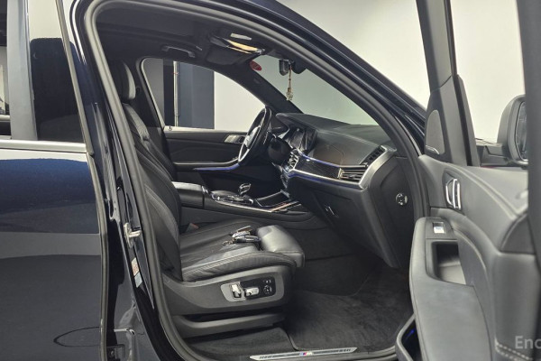 2022 BMW X7 с пробегом 134 098 км