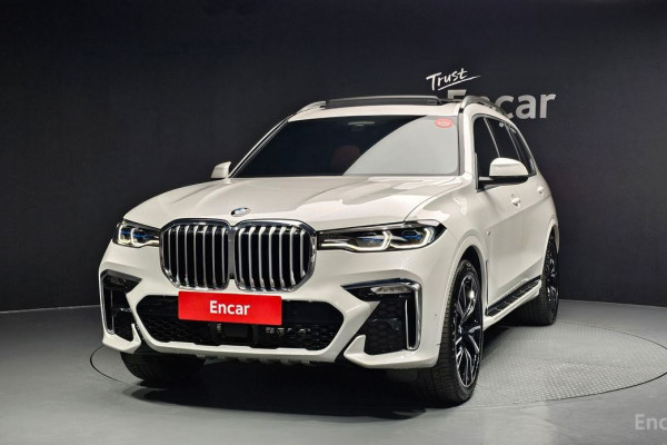 2022 BMW X7 с пробегом 13 913 км