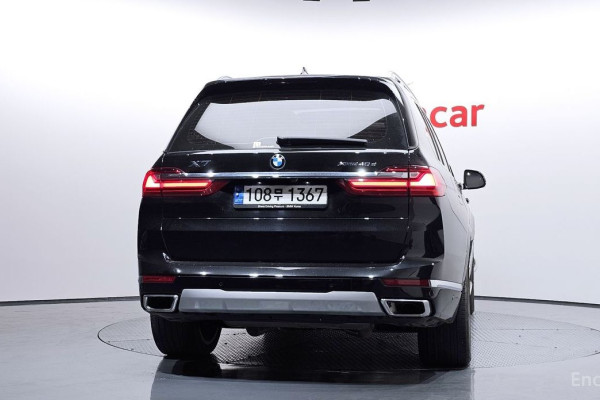 2022 BMW X7 с пробегом 83 318 км