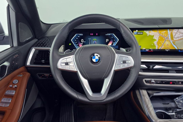 2022 BMW X7 с пробегом 12 240 км