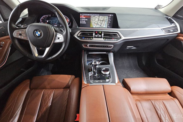 2022 BMW X7 с пробегом 83 318 км
