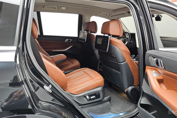 2022 BMW X7 с пробегом 83 318 км