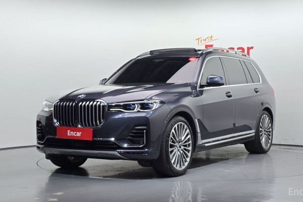 2022 BMW X7 с пробегом 36 982 км