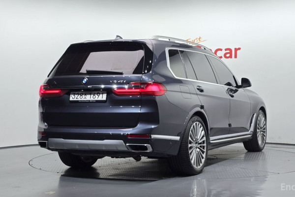 2022 BMW X7 с пробегом 36 982 км