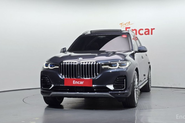 2022 BMW X7 с пробегом 36 982 км