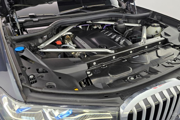 2022 BMW X7 с пробегом 36 982 км