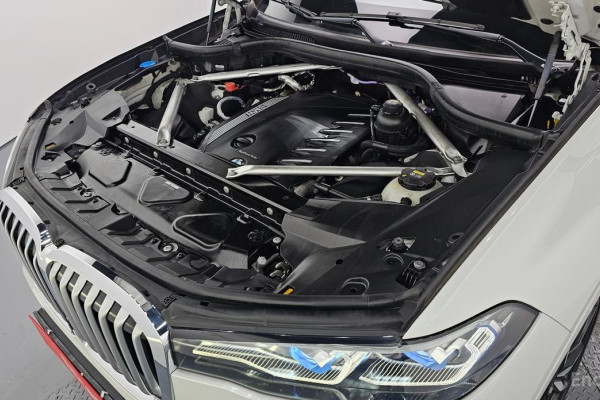 2022 BMW X7 с пробегом 46 183 км