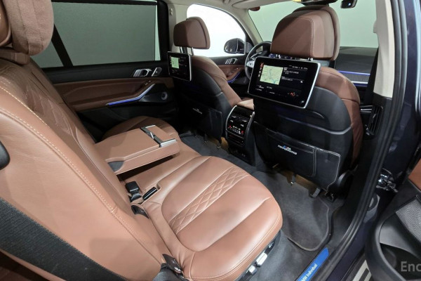 2022 BMW X7 с пробегом 36 982 км