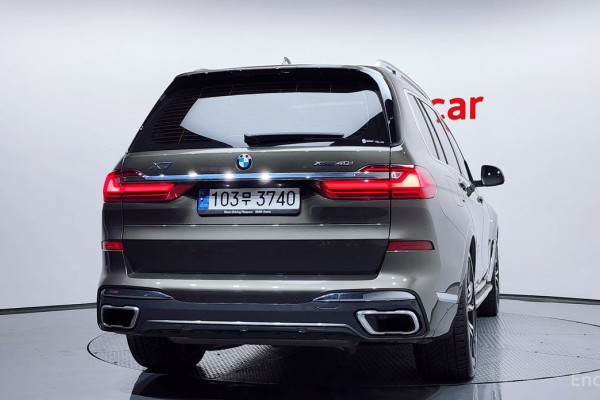 2022 BMW X7 с пробегом 62 088 км