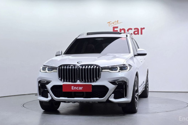 2022 BMW X7 с пробегом 45 061 км