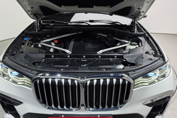 2022 BMW X7 с пробегом 45 061 км