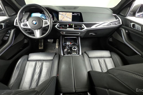 2022 BMW X7 с пробегом 89 980 км