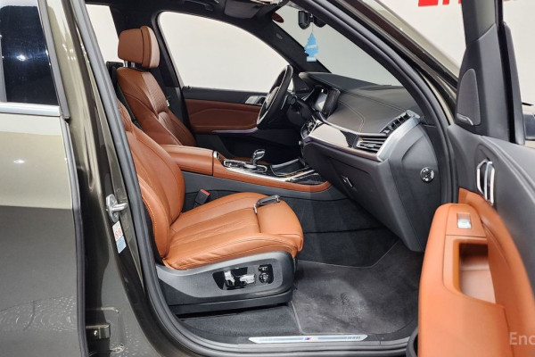 2022 BMW X7 с пробегом 62 088 км