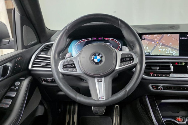 2022 BMW X7 с пробегом 89 980 км