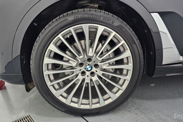 2022 BMW X7 с пробегом 50 908 км