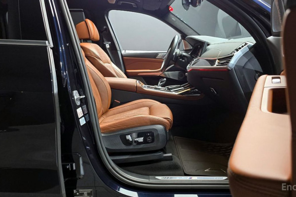 2022 BMW X7 с пробегом 42 544 км