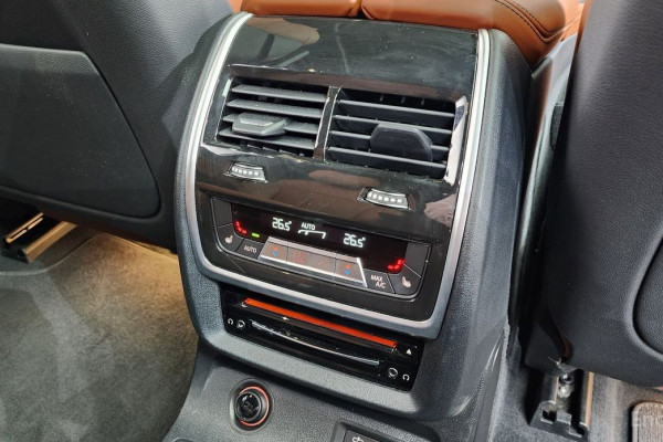 2022 BMW X7 с пробегом 62 088 км