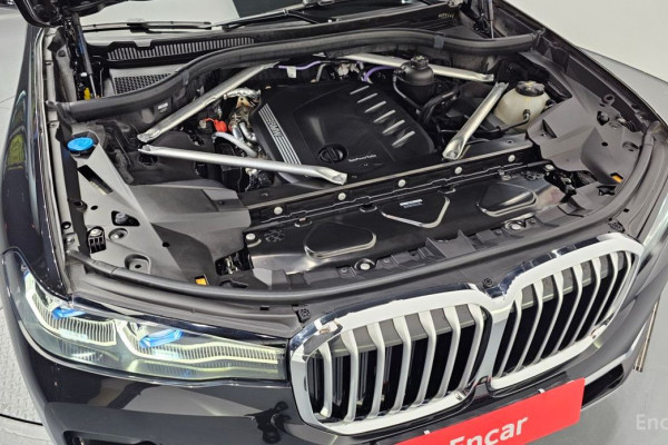 2022 BMW X7 с пробегом 50 908 км