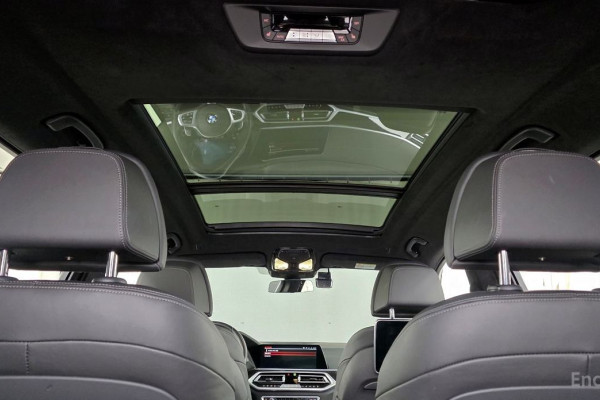 2022 BMW X7 с пробегом 89 980 км