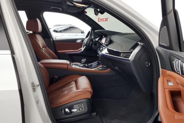 2022 BMW X7 с пробегом 75 645 км