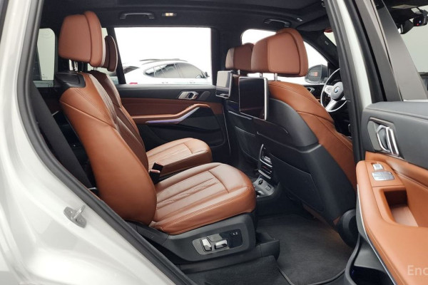 2022 BMW X7 с пробегом 75 645 км