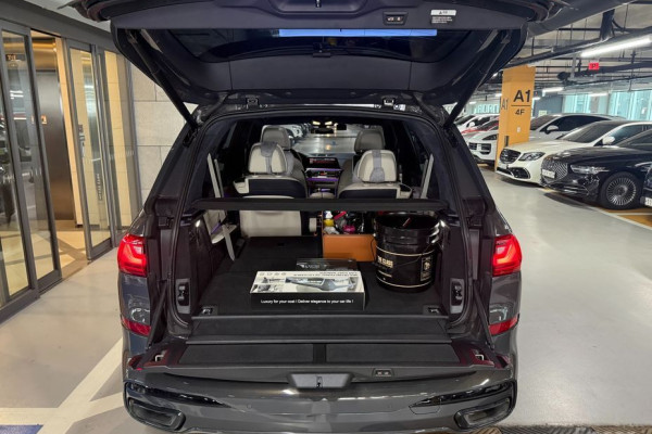 2022 BMW X7 с пробегом 23 616 км
