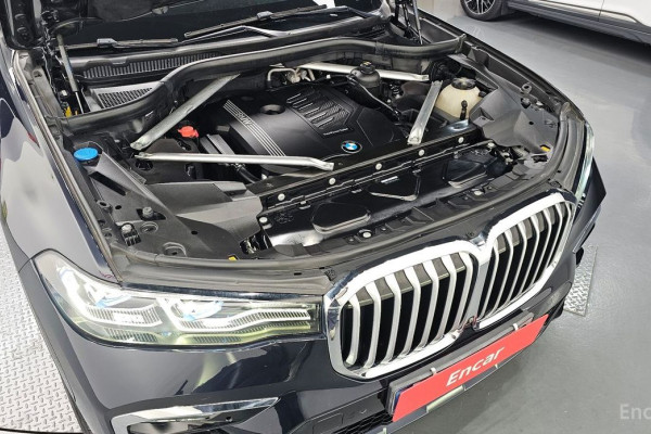 2022 BMW X7 с пробегом 109 377 км